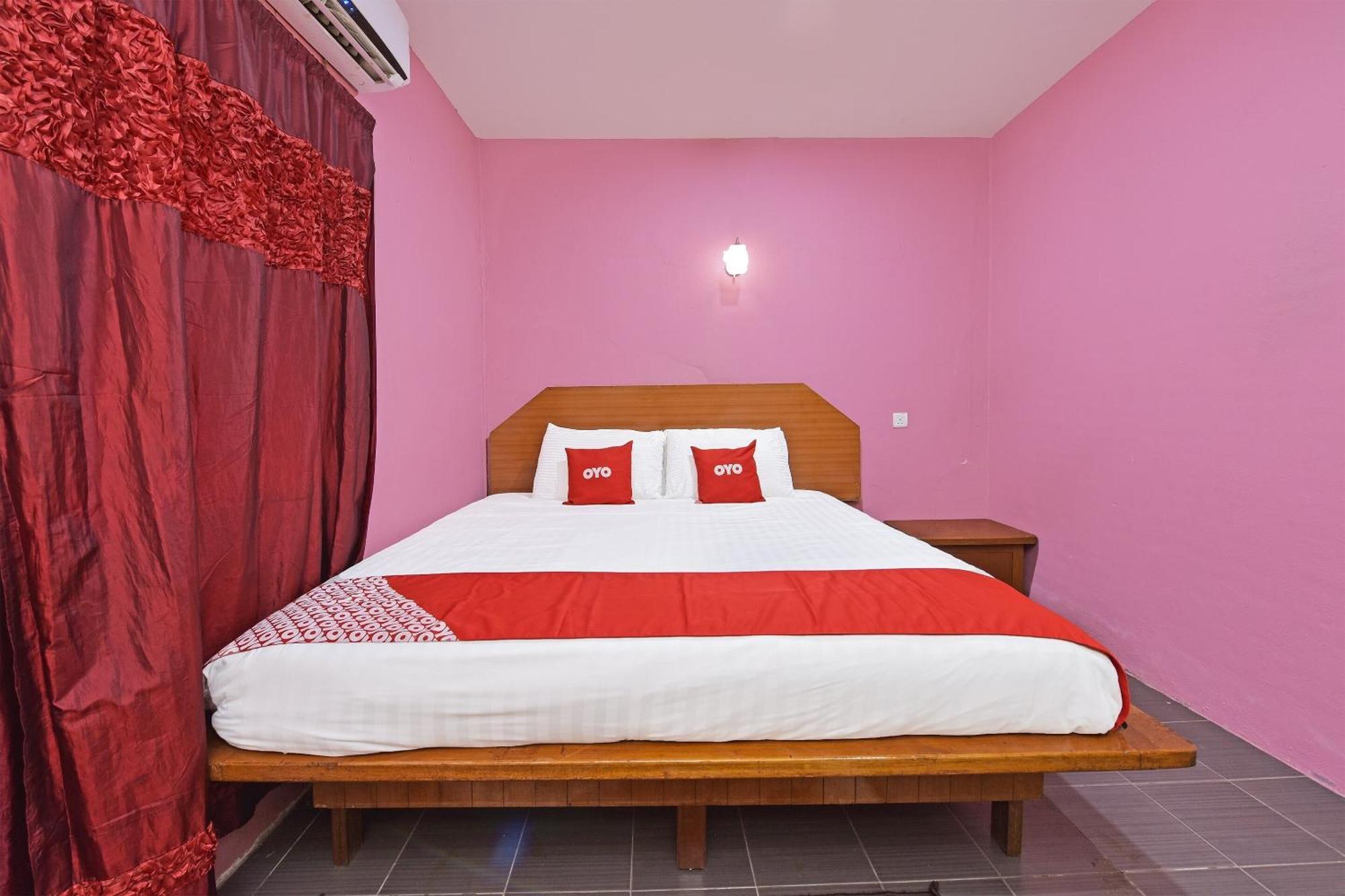 Oyo 90561 Awan Biru Motel Pantai Cenang  Ngoại thất bức ảnh