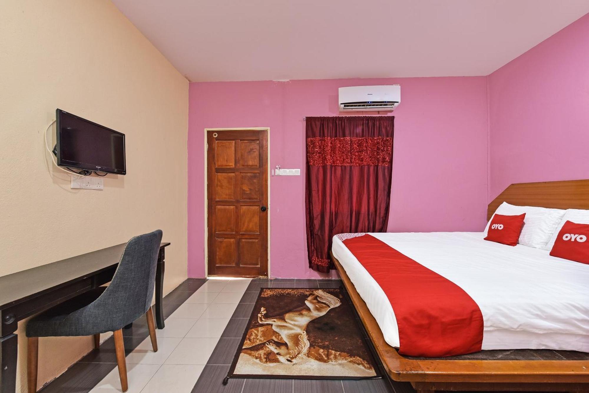 Oyo 90561 Awan Biru Motel Pantai Cenang  Ngoại thất bức ảnh